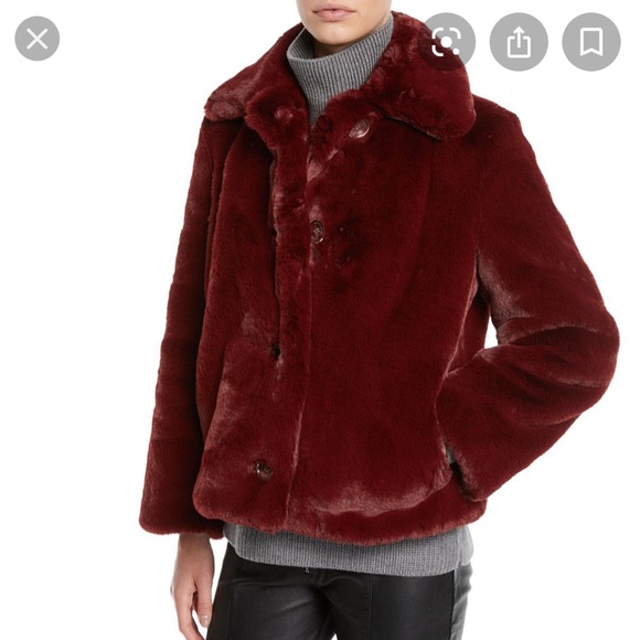 BURBERRY •HOST PICK•// SOLD - Picture 2 of 9